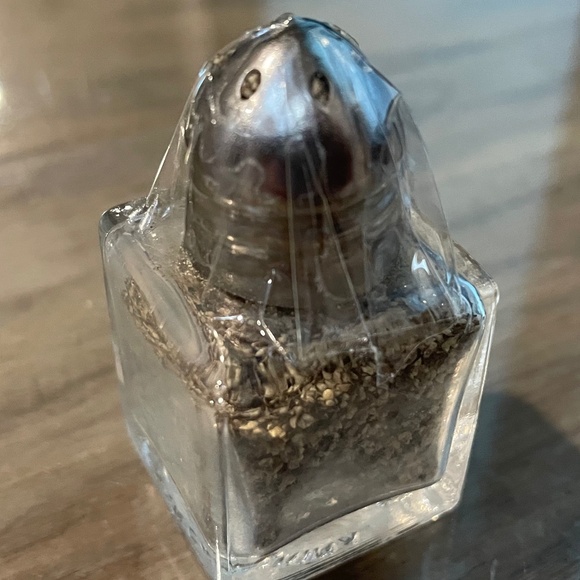 New, Sealed 2-Piece Mini Salt & Pepper Shaker Set - Picture 7 of 7